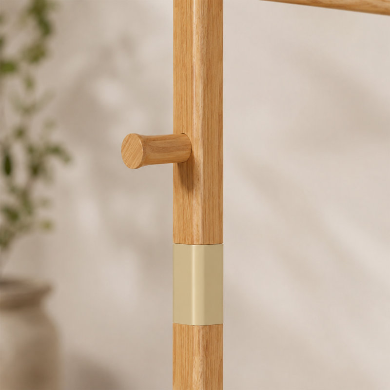  Support à vêtements moderne en bois d'hévéa pour le rangement de petits espaces