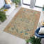 Beau motif abstrait avec un tapis à poils doux pour un intérieur douillet et élégant-367236546