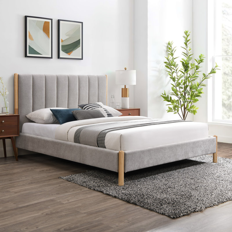 Lit à panneau tapissier Gasaway, Tissu de polyester gris, Très grand