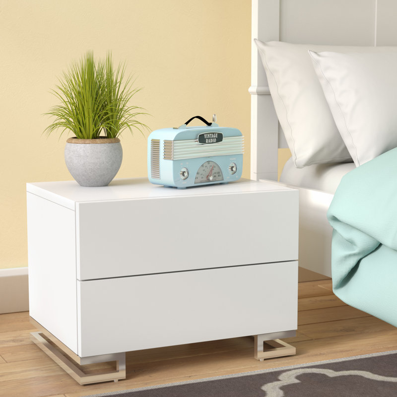Grimmett 20'' W Nightstand, White