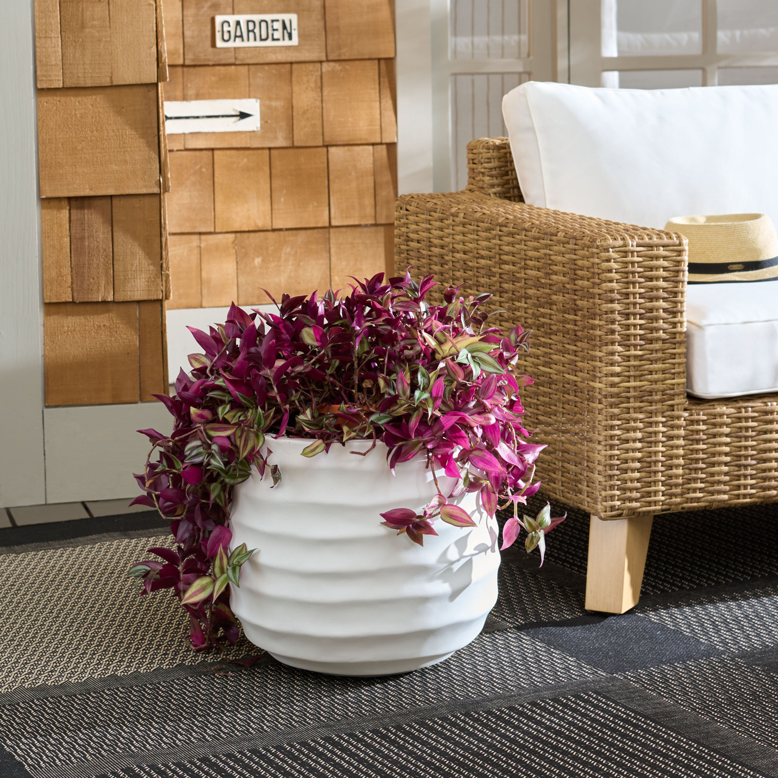 Marta Planter Pot, White
