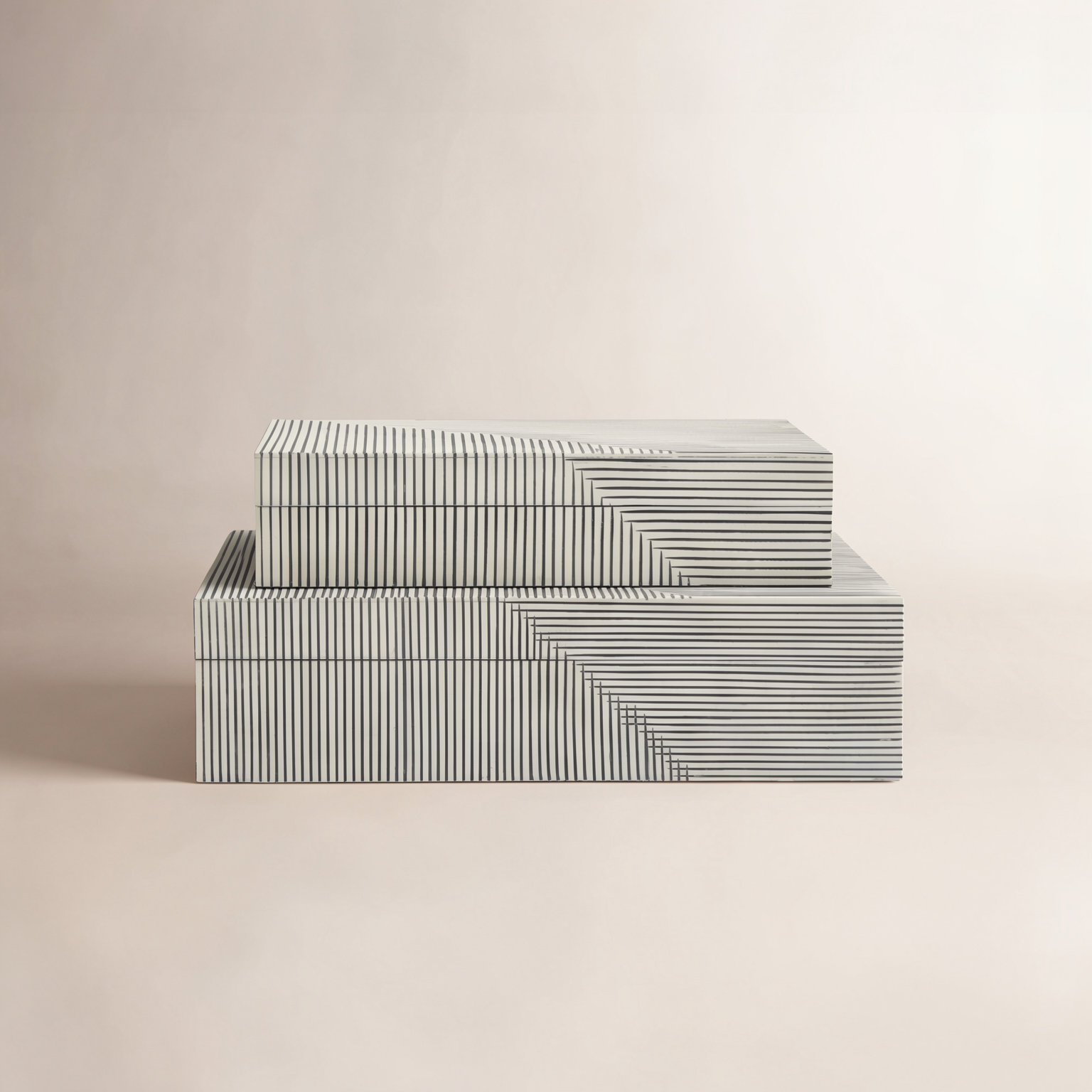 Montague Ridged Box Set