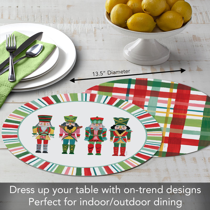Nutcrackers 4 Piece Round Reversible Easy Care Placemats