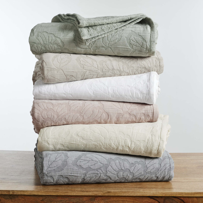 Beige Cotton Matelasse California King Bedspread Set