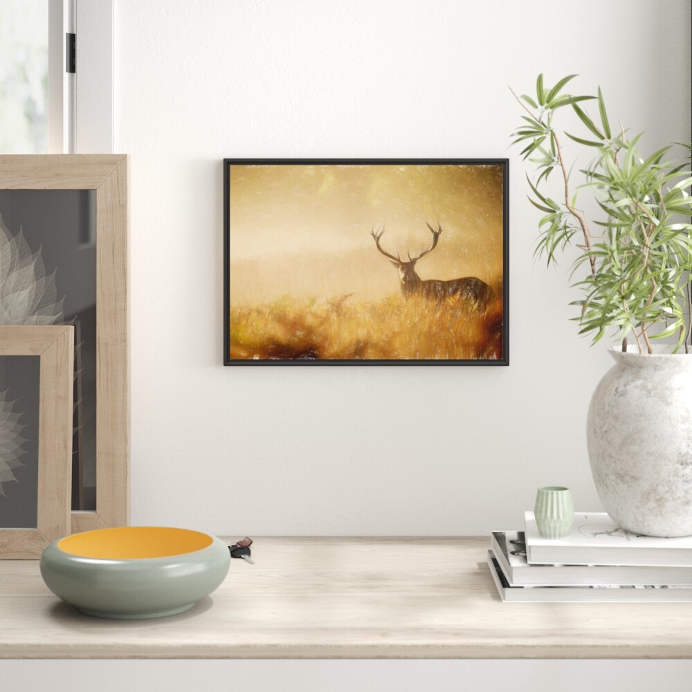 Gerahmter Grafikdruck Red Deer Stag in the Mist