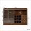 Buffet moderne avec 2 portes coulissantes en verre rayé, armoire de rangement autoportante pour les bouteilles et le vin