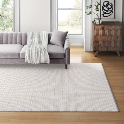 Tapis rayé ivoire / gris clair fait à la main Charvik