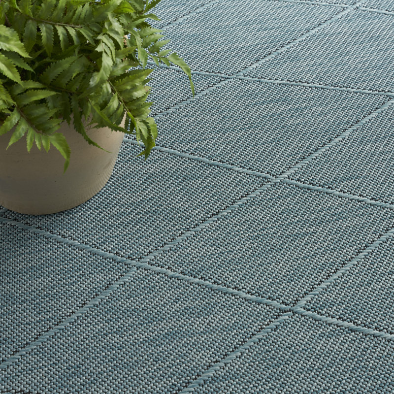 Geana Machine Washable Indoor/Outdoor Area Rug, Rectangle 8' x 10'