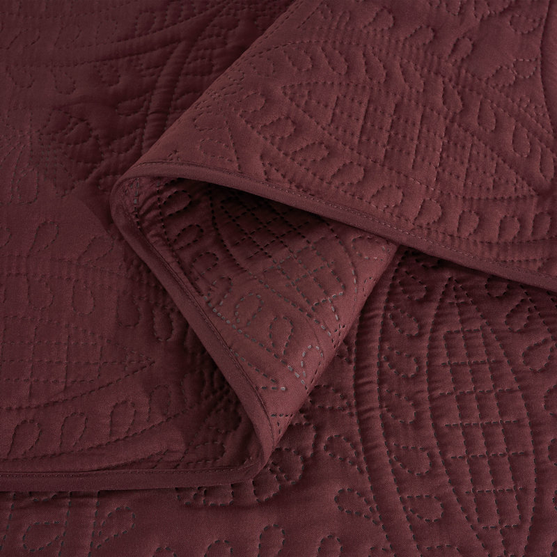 Austin Microfiber Reversible 3-Piece Coverlet / Bedspread Set, King Coverlet / Bedspread + 2 King Shams, Burgundy