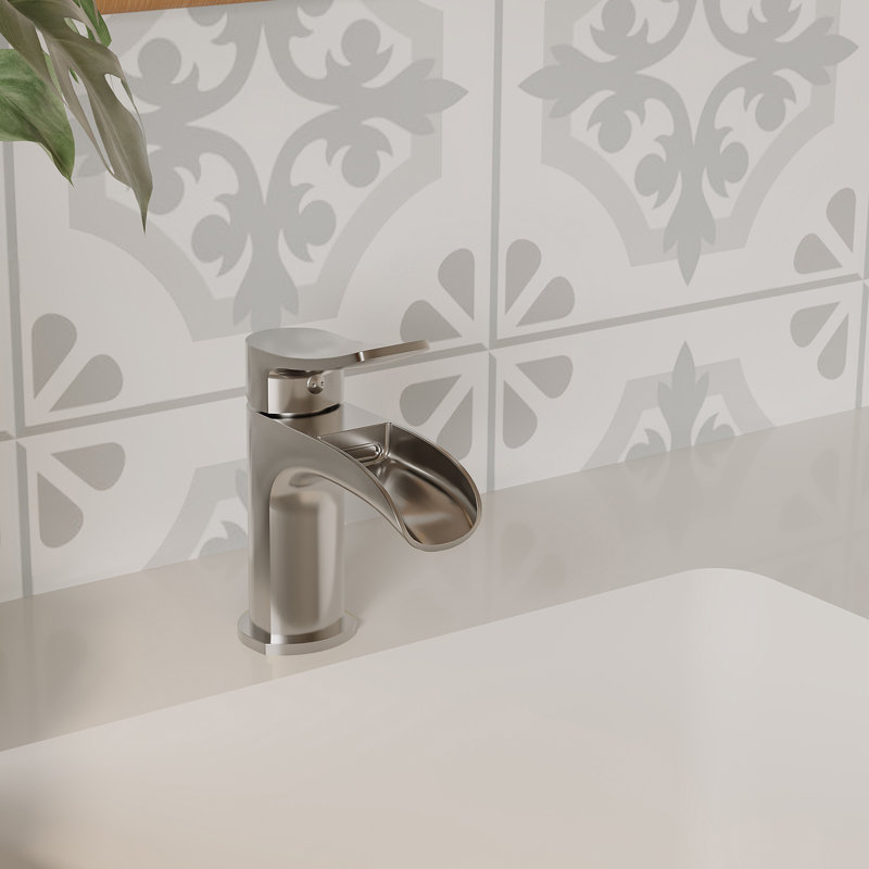 Single-Hole Single-handle Bathroom Faucet with Drain Assembly, Brushed Nickel
