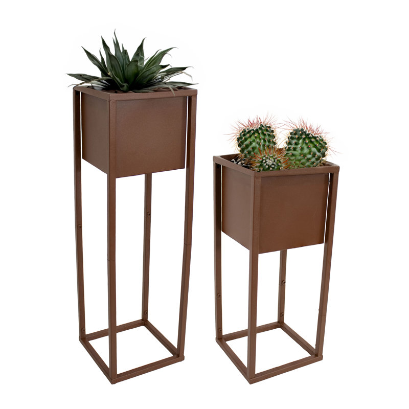 Modern Simplicity Assorted Square Black Metal Outdoor Planter - Brown, Brown