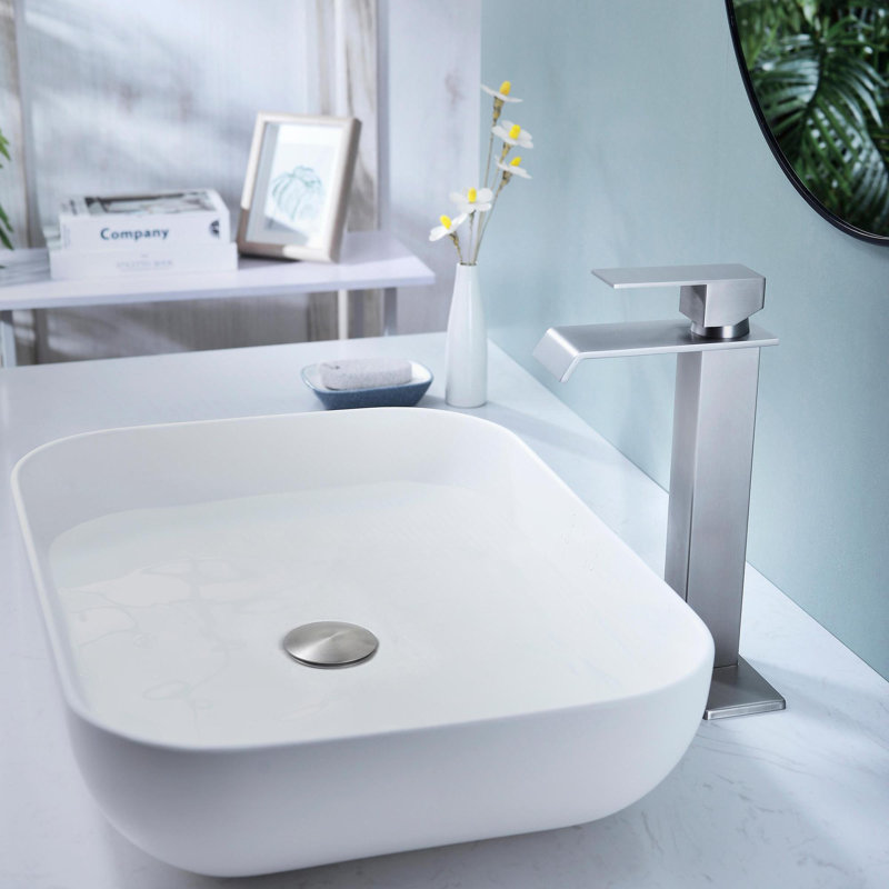 Robinet de lavabo de salle de bain à poignée simple avec bonde escamotable Waterfall, Nickel brossé