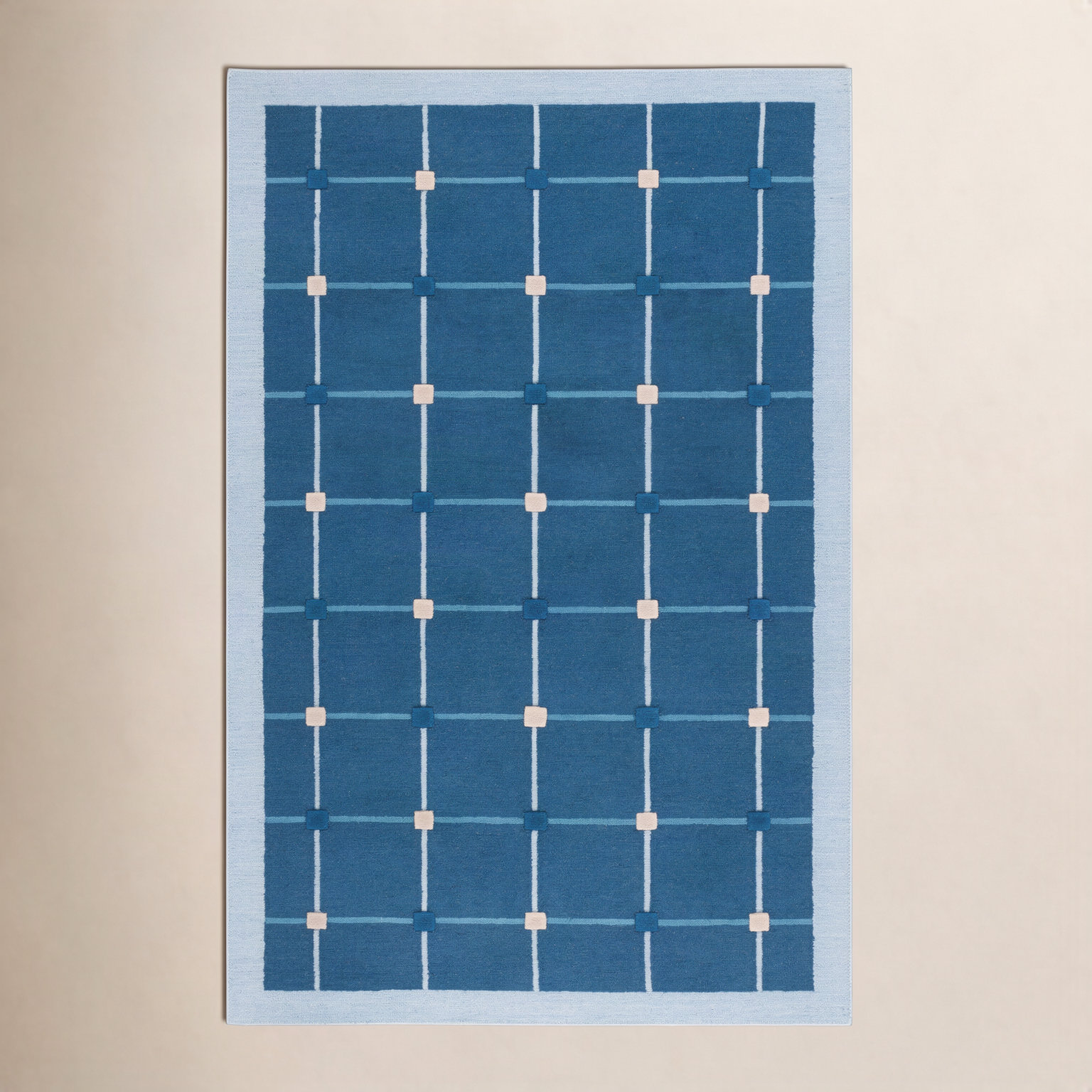 Elway Hand-Woven Checkered Rug, Rectangle 4' x 6'