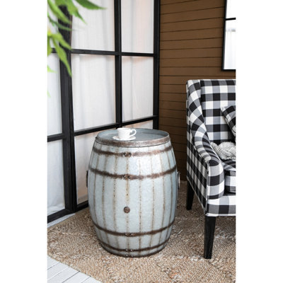 Table d'appoint en forme de tambour gris galvanisé avec des accents rustiques, 22,5 x 22,5 x 26 pouces, couvercle amovible pour la fonction de plateau, parfait Shabby - chic ou pouces de finition Finition et design en fer, utilisation supplémentaire, bon style