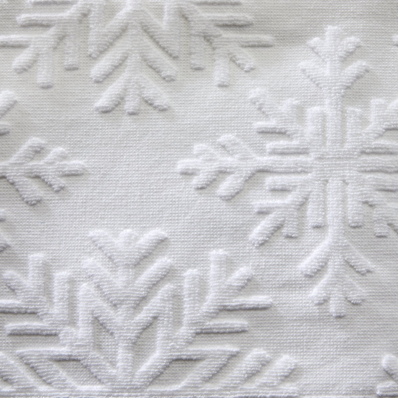 SUBTLE SNOWFLAKES JACQ BATH-WHT