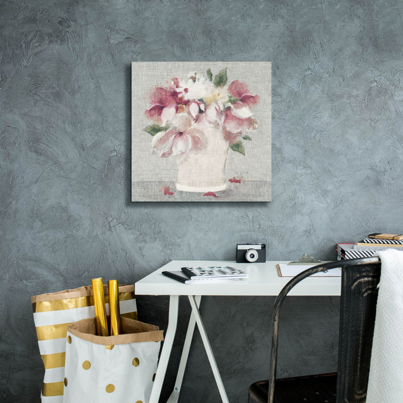 «Cottage Bouquet 2 Light» par Cheri Blum, art mural sur toile, H 18 po x l 18 po x P 0,75 po