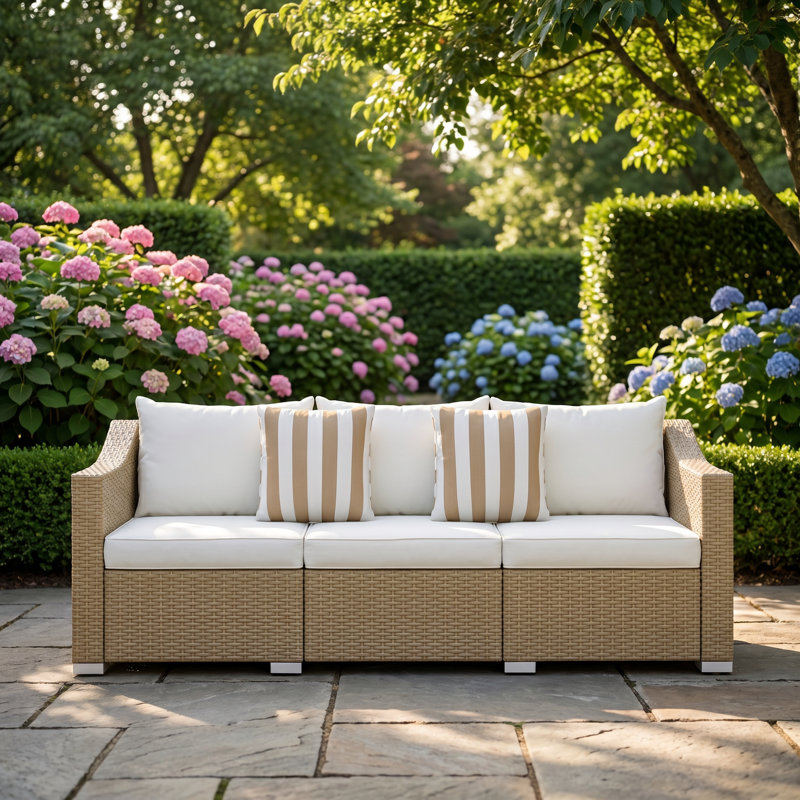 Ensemble de canapé en rotin blanc crème avec coussins et coussins toutes saisons | Terrasse extérieure
