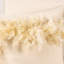 Coussin décoratif en plumes-1263361730-1263361731-1228598421