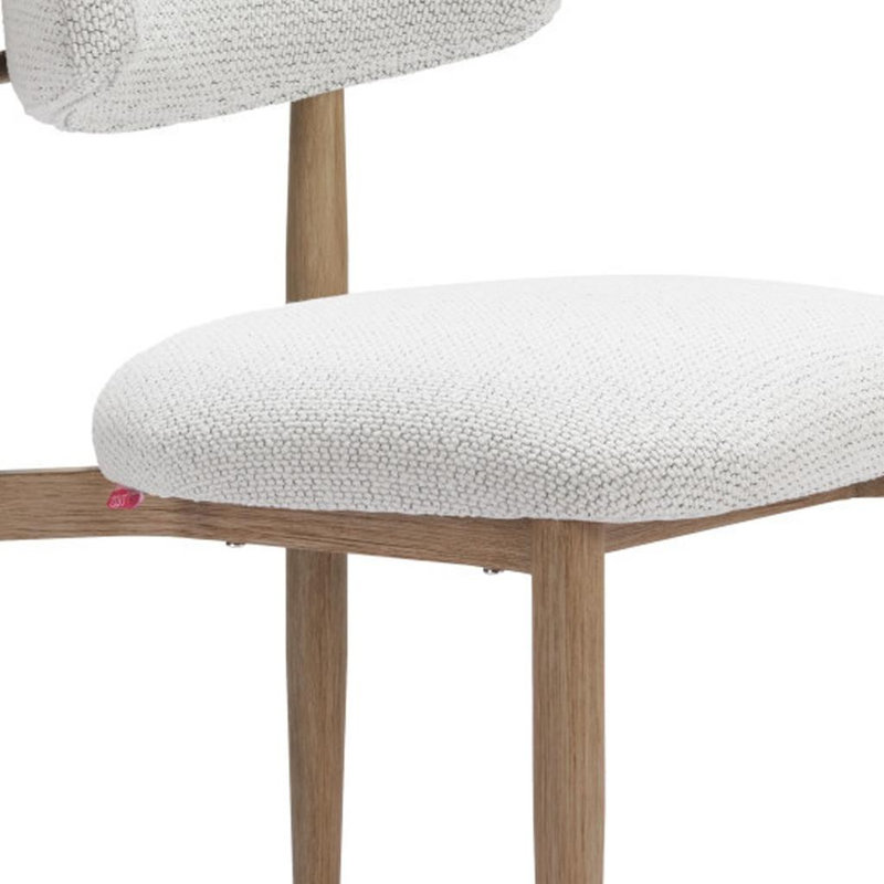 Chaise d'appoint blanche et brune à dossier courbé en oléfine