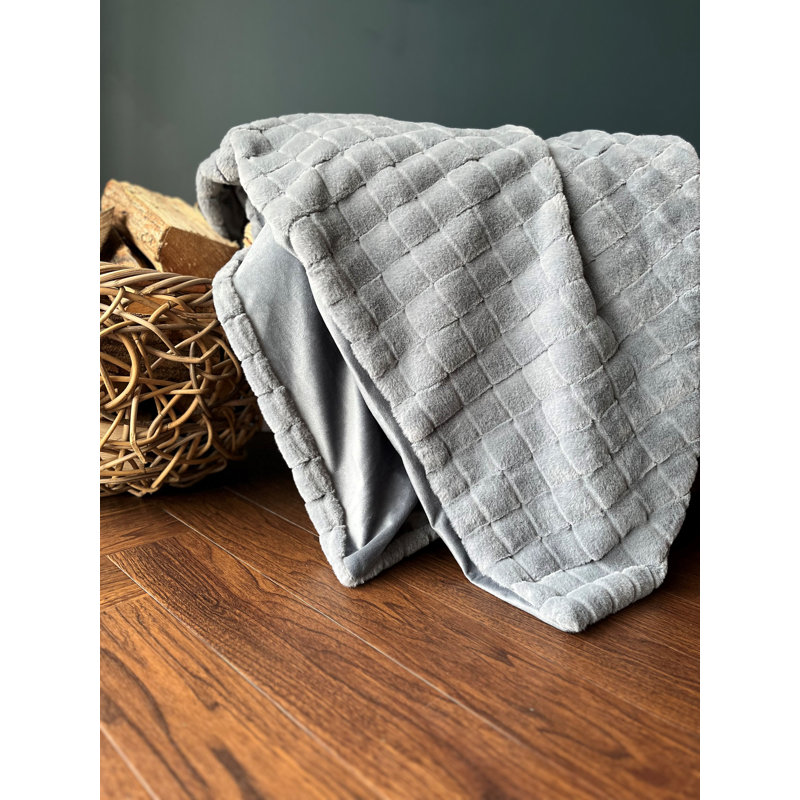 Remedio Throw Blanket, Grey