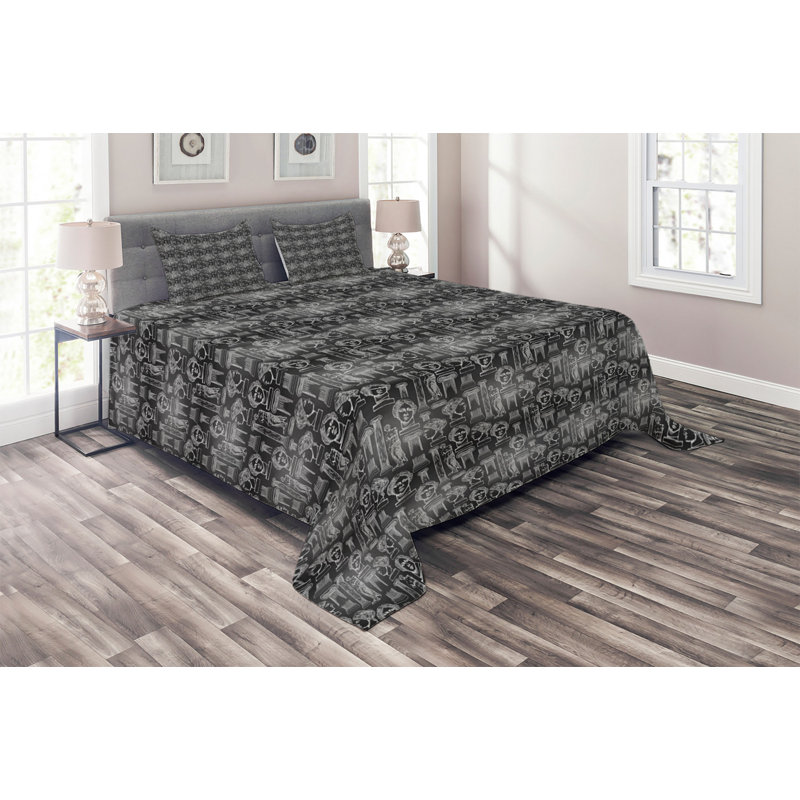 Classical Polyester Coverlet, Queen Bedspread + 2 Shams