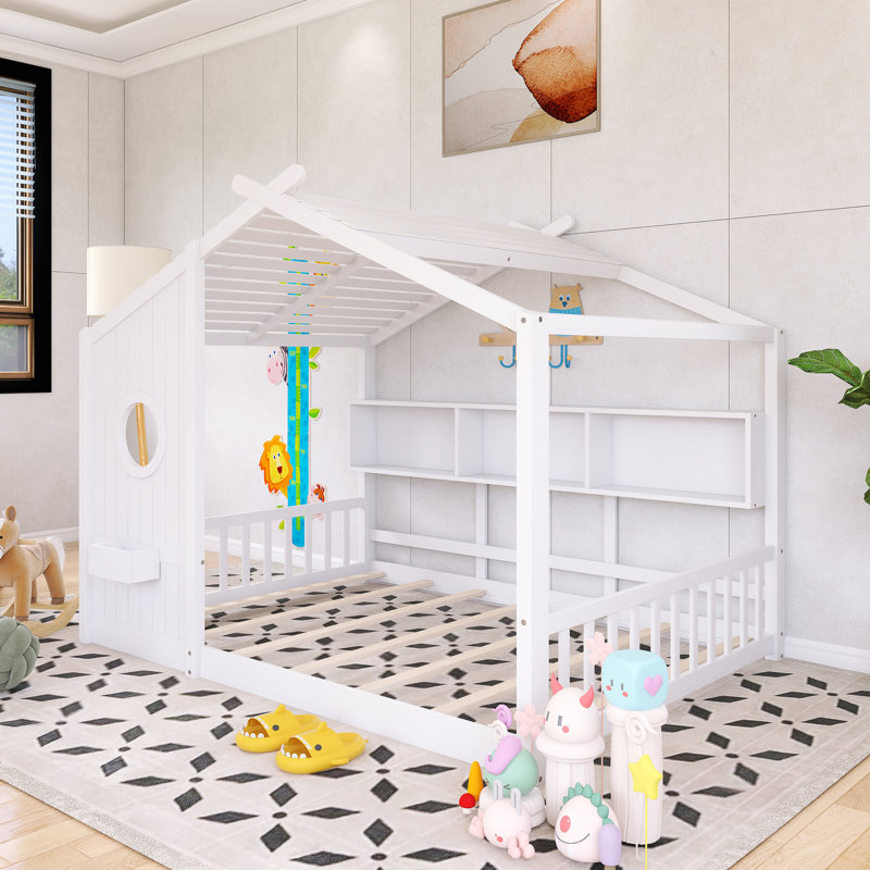 Lit maison sur pied en bois avec tablette de rangement, Lit double, Blanc