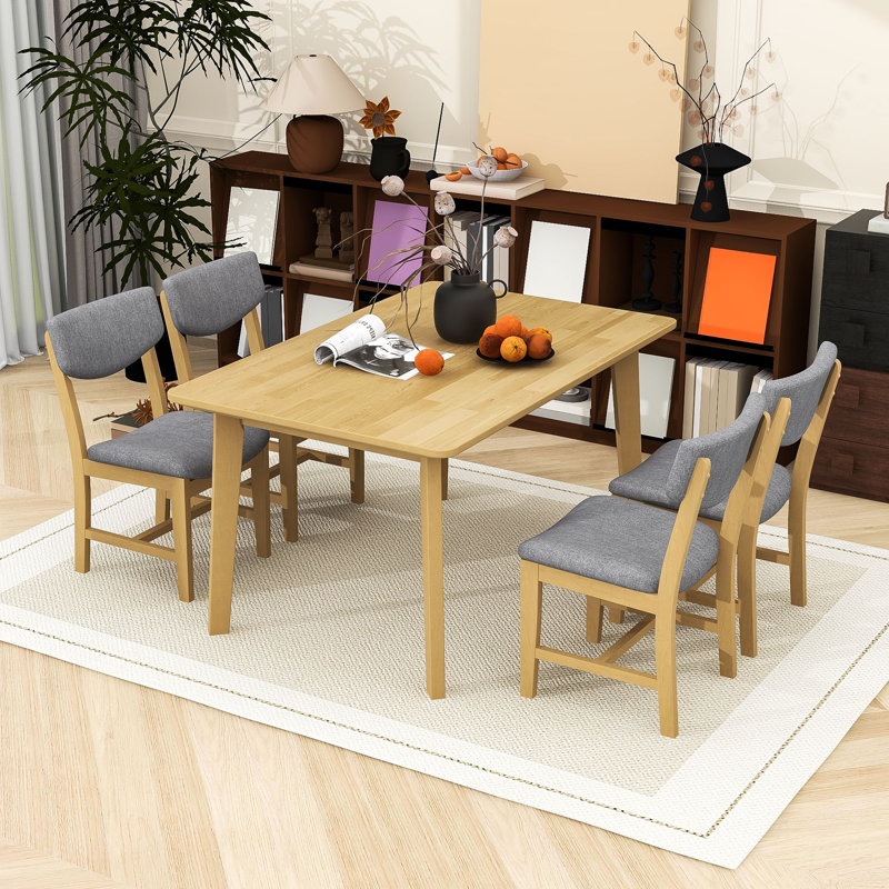 Ensemble repas avec 4 chaises rembourrées, Natural