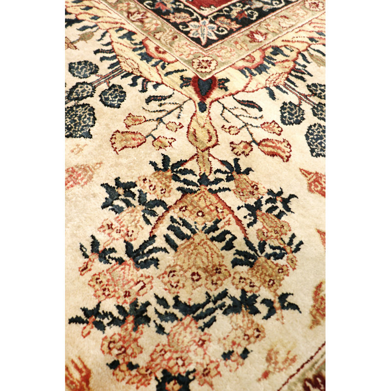 Agra Hand Knotted Wool Oriental Area Rug in Red / Ivory
