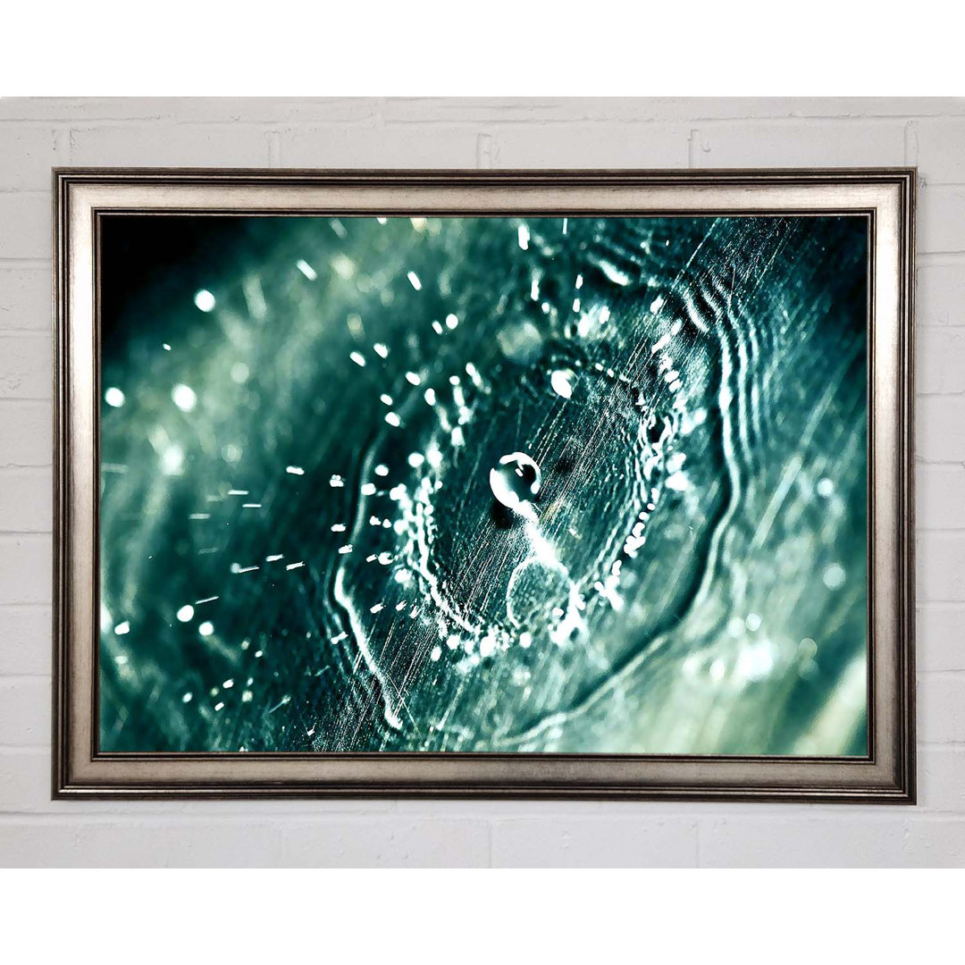 Gerahmtes Leinwandbild Water Splash Drop Framed Print