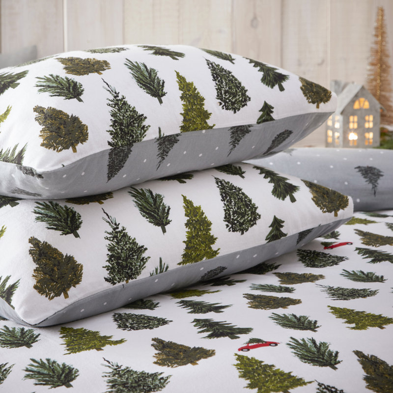 Pine Green, 230cm W x 220cm L
