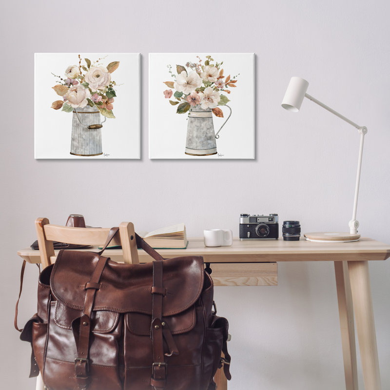 Ensemble d'art mural sur toile 2 pièces Country Bouquet in Tin Vessel, par Livi Finn, H 17 po x l 17 po