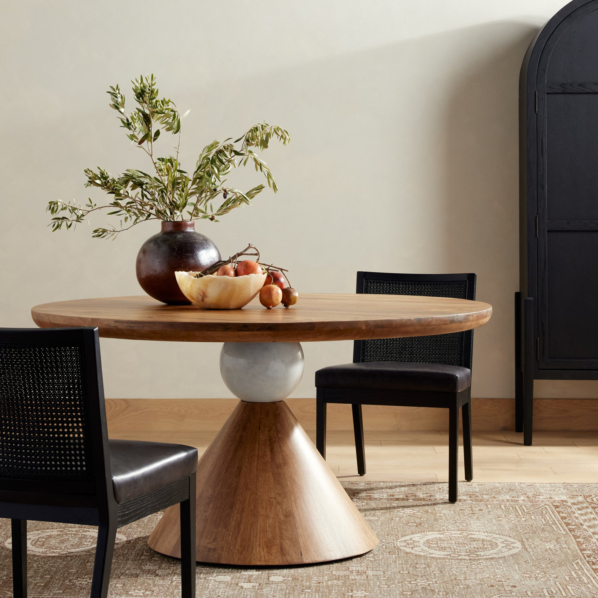 Eloisa 60'' Round Dining Table, Smoked Honey/Honed White Marble