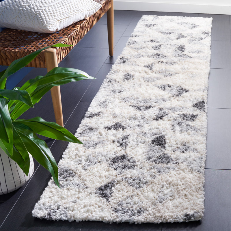 Briaja Performance Geometric Rug, Runner 2'2" x 9'
