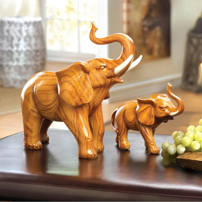 LUCKY ELEPHANT
