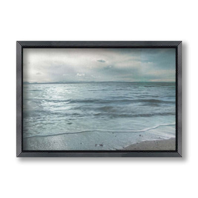 Moody Blue Sea par Hal Halli. Impression sur papier - Montée et encadrée