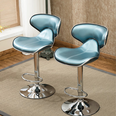 2 tabourets réglables pivotants, brun clair. Base et repose-pieds en métal chromé. Siège en similicuir avec coussin. Revêtement moderne et fonctionnel, 2, pour la stabilité. Siège fonctionnel. Hauteur. Pour différentes zones
