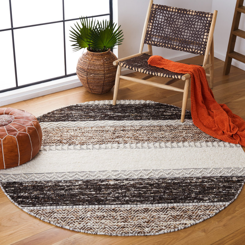 Tapis brun / ivoire / noir en coton tissé à la main Pante Macassar Southwestern, Rond 6 pi