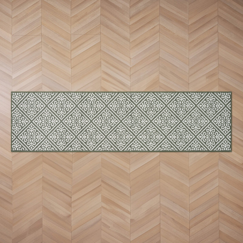 Austell Machine Woven Synthetic Geometric Area Rug in Green/White, Runner 2'2" x 8', Natural/Sage