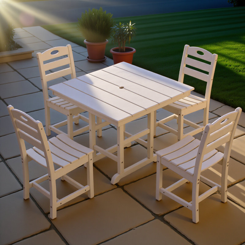 Ensemble de salle à manger blanc Hdpe pour 4, ensemble de patio 5 pièces avec table carrée et 4 chaises, trou pour parasol