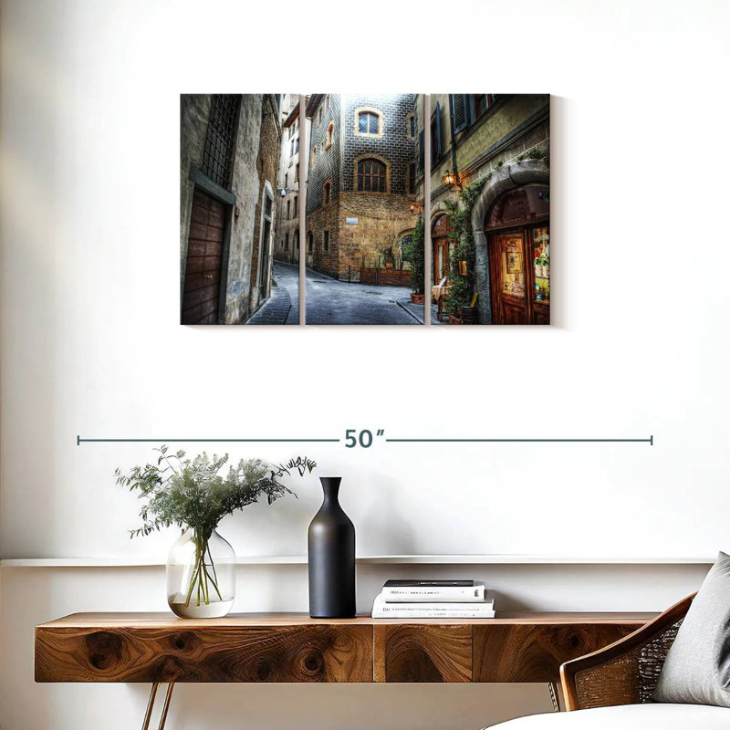 Sireci Florence Street, 20" H x 33" W