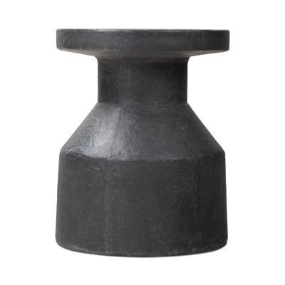 Table de bout en béton caduque