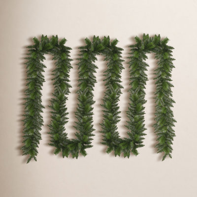 Angelus 250" Spruce Christmas Garland