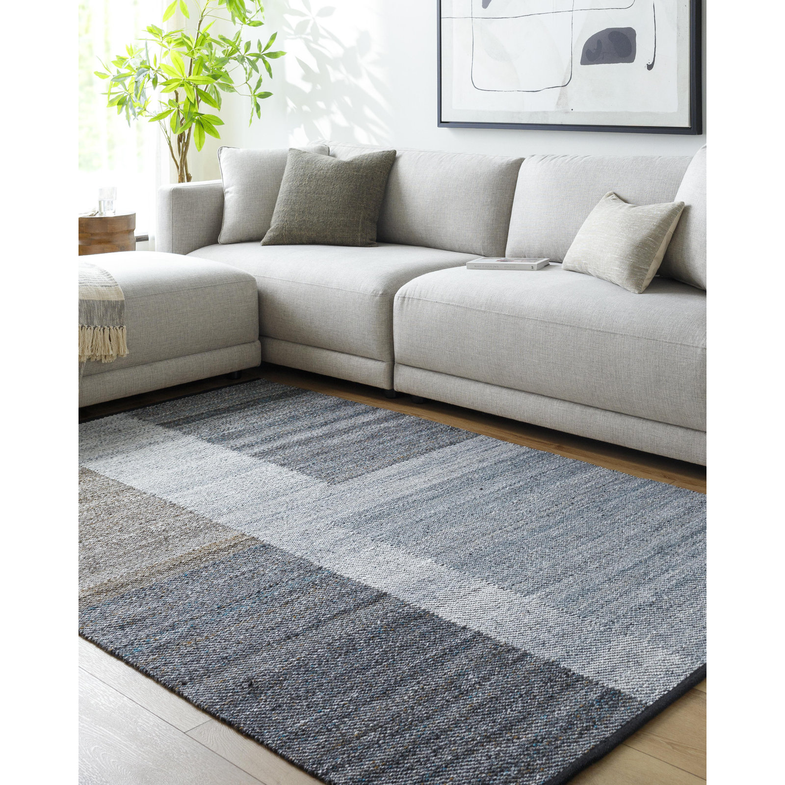 Campbelle Rustic Hand Woven Indoor/Outdoor Area Rug, Rectangle 5' x 7'6"