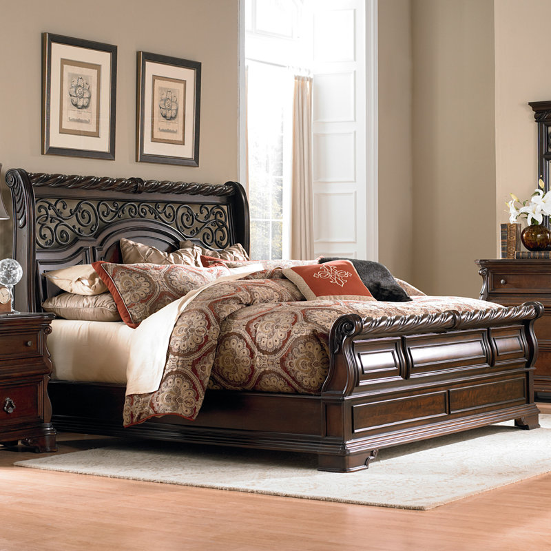Ashyla King Sleigh Bed & Two Nightstands Bedroom Set, King