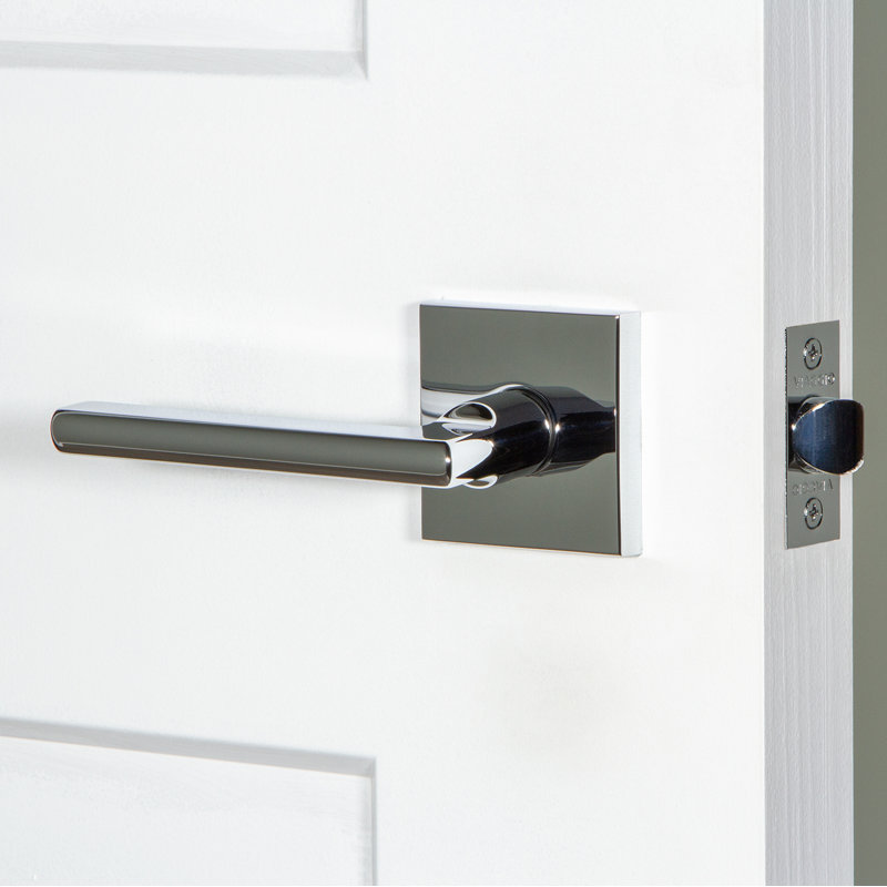 Viaggio Quadrato Rosette Privacy (Bed & Bath) with Milano Lever, 2.75", Left, Bright Chrome