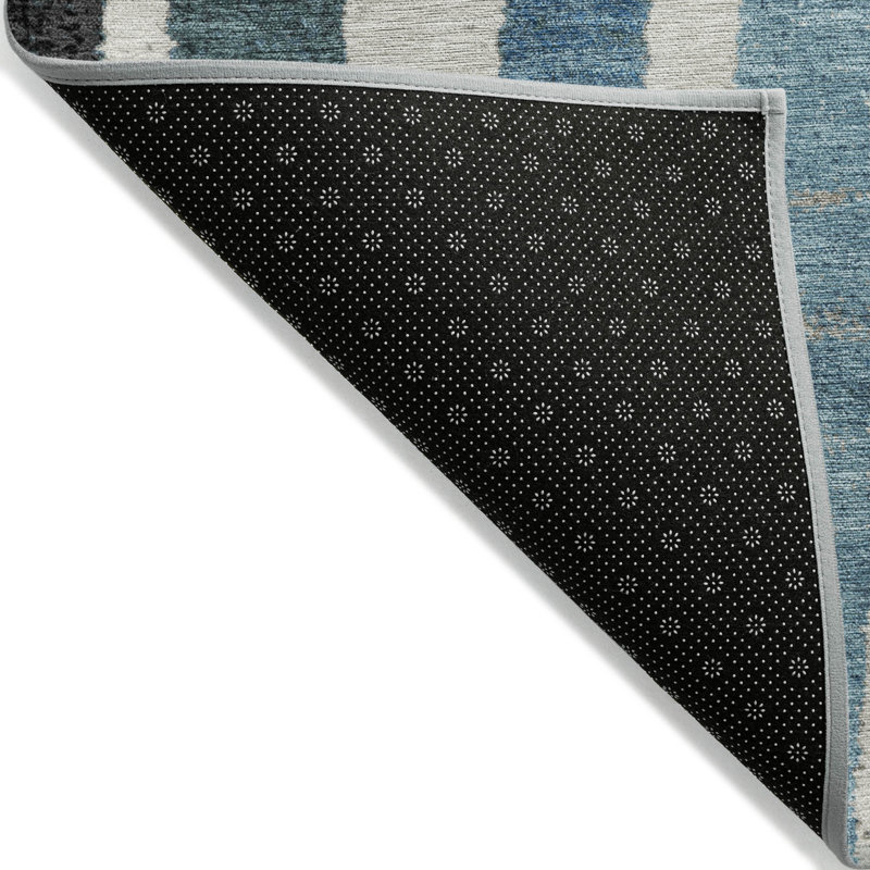 Tapis noir intérieur / extérieur lavable à la machine Xhevrie, Rectangle 1 pi 8 po x 2 pi 6 po
