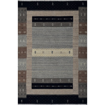Area Rug in Beige/Rust