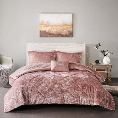 Couette King/King en velours rose poudré, avec 7 oreillers 100 % coton, 4 taies d'oreiller et un oreiller.
