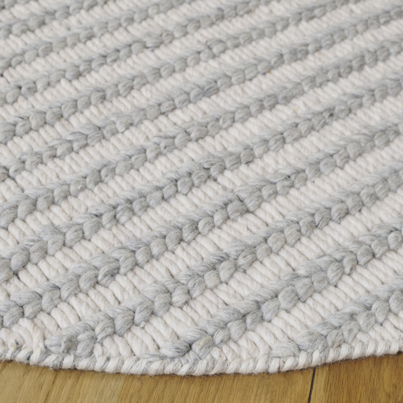 Manhattan 225 Hand Loomed Performance Striped Rug, Round 6'