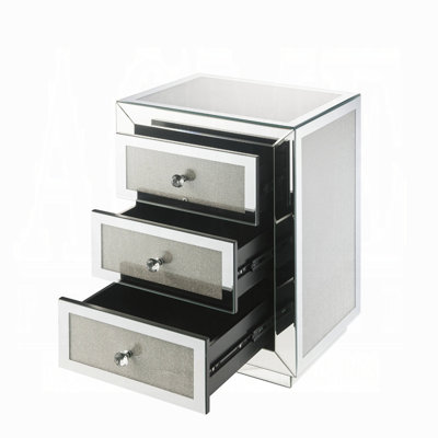 Table de chevet avec trois tiroirs Glam Style